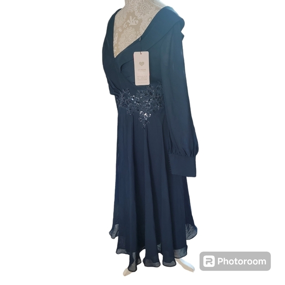 NWT JJ's house navy sheer long sleeve appliqué vneck and back formal dress - Picture 2 of 6